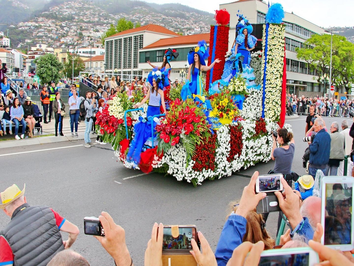Madeira -Festa da Flor  2024  - Com Guia Privativa - Saidas de Lisboa Ou Porto 