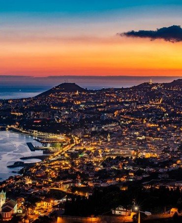 Madeira Reveillon  - Voo direto do Porto  de   29 dezembro a 02 janeiro 